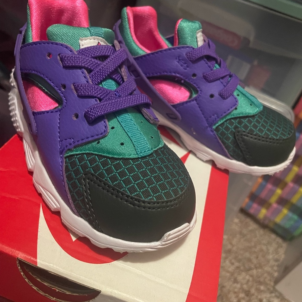 Kids Nike huarache